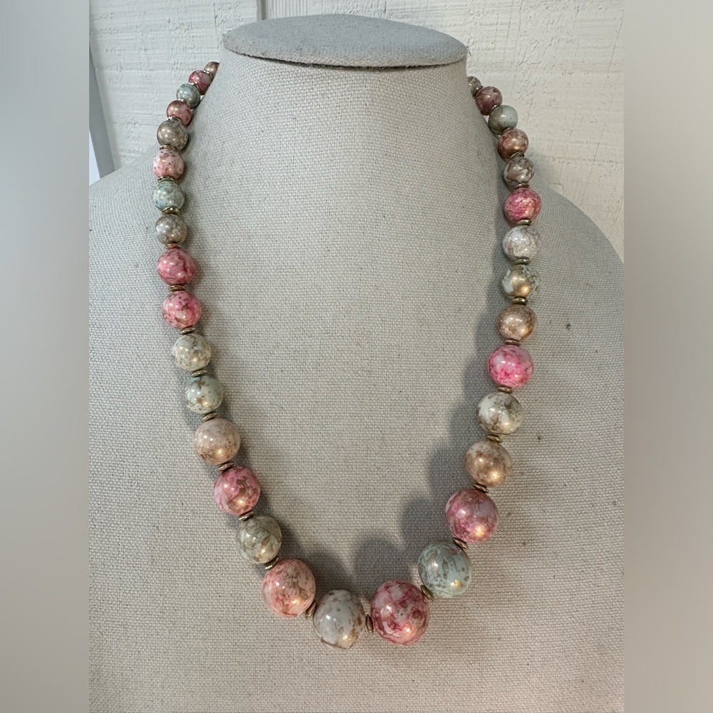 Pastel speckled and marbled bead necklace